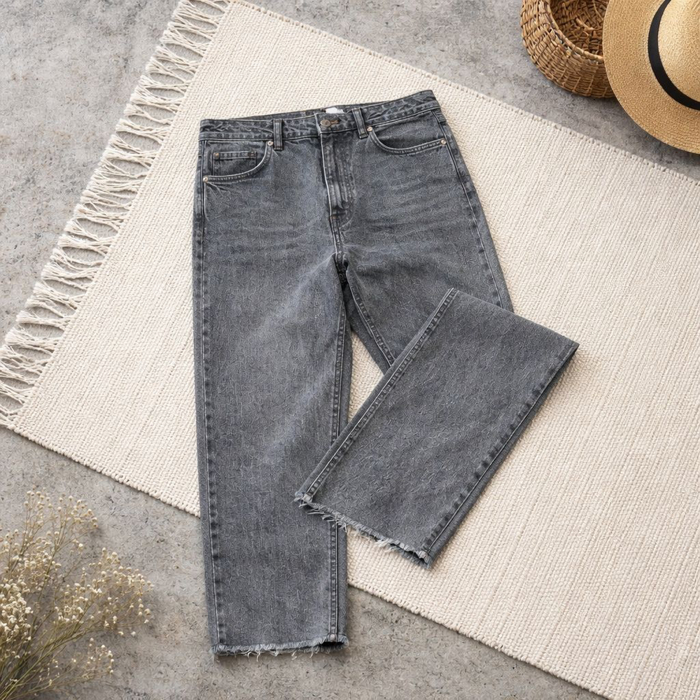 Women's Topshop Grayish Straight Leg Mom Jeans Size 30 Raw Hem Frayed